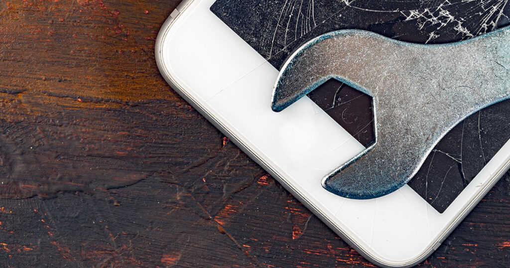 Selling an iPhone with Cracked Glass: What to Expect